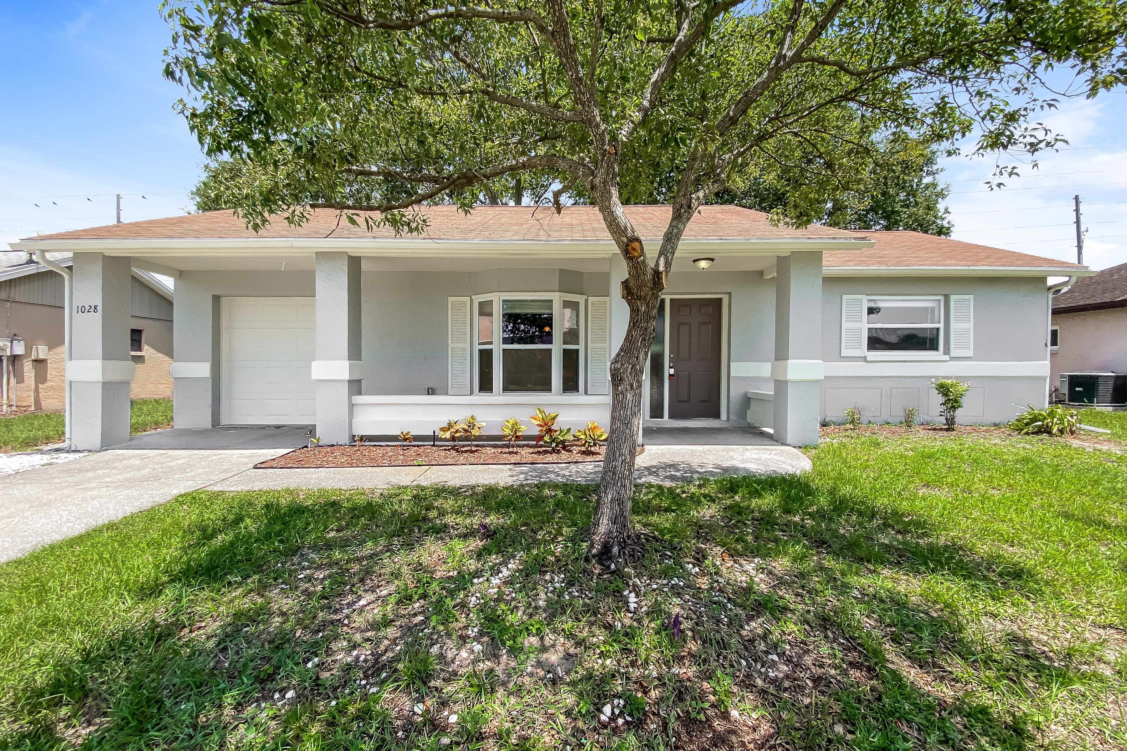 1028 Mandarin Dr Holiday, FL 34691